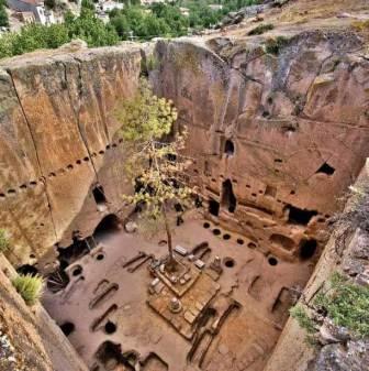 gümüşler manastırı geometri 